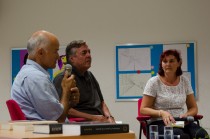 Zanimivi pogovor in predstavitev Slovarčka je organizirala ter vodila ravnateljica osnovne šole Marija Osvald Novak title=