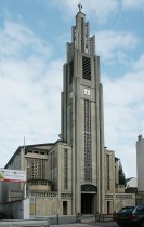 Le Corbusier, betonska katedrala Notre-Dame du Raincy title=