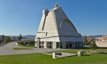 Le Corbusier, cerkev sv. Petra v Firminyju title=