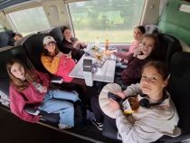 Pariz! Prihajamo! title=