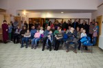Med številnim občinstvom so bili udeleženci izleta in drugi Lovrenčani title=