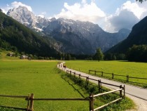Pravljično lepa Logarska dolina title=